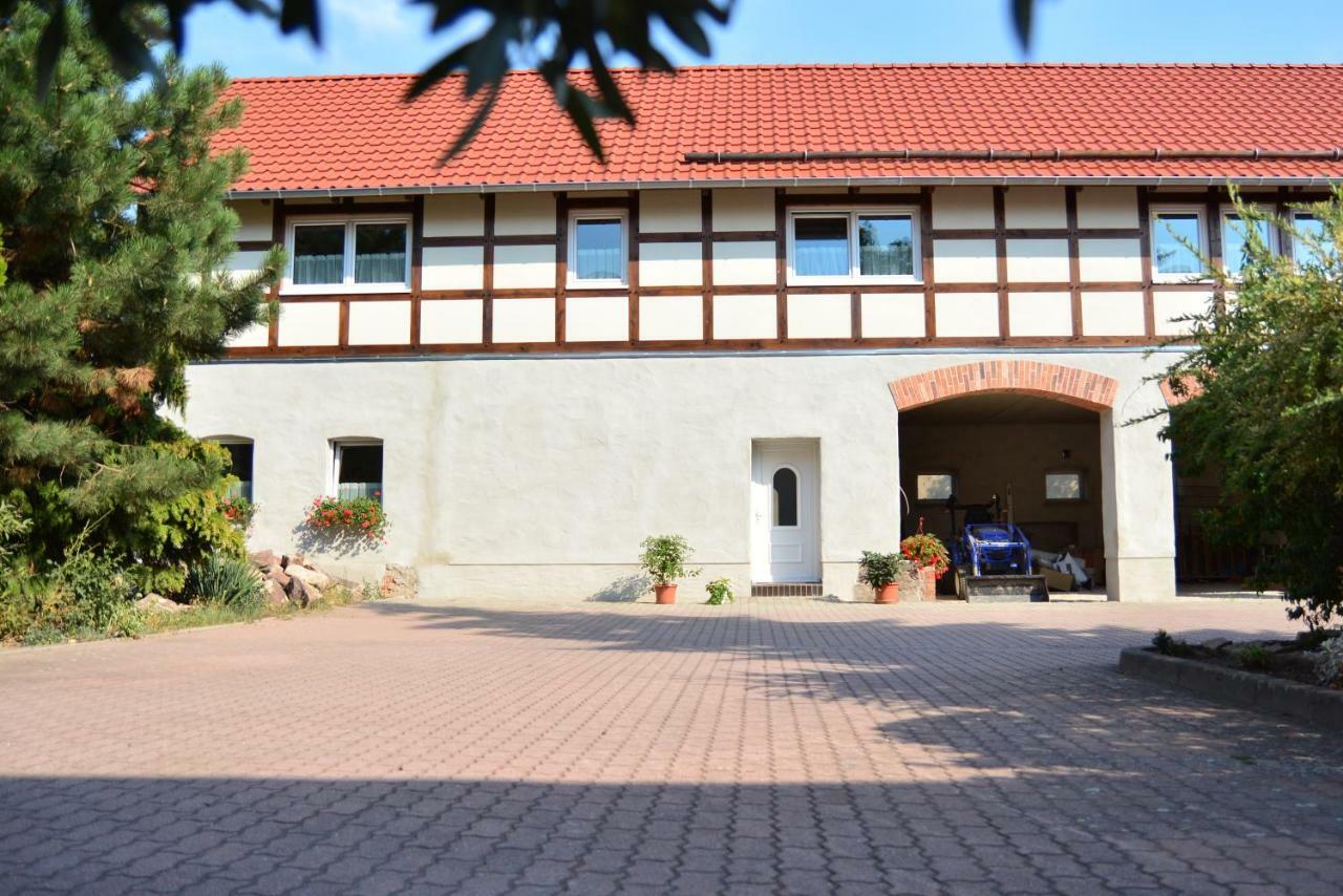 Gut Fischer Pomssen Экстерьер фото